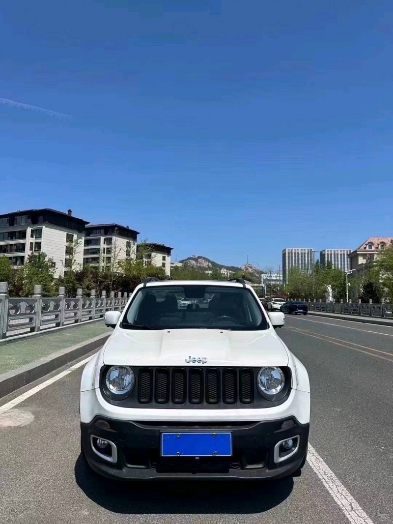 东营17年Jeep自由侠1