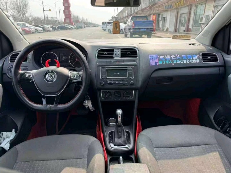 东营17年大众polo4