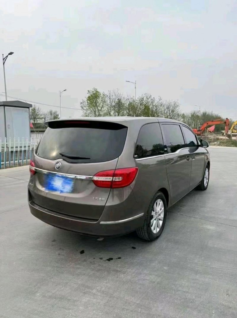 烟台16年别克GL84