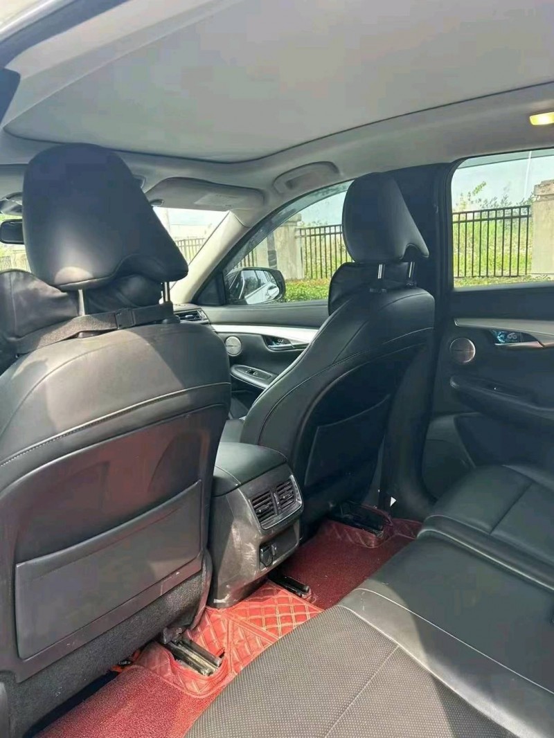 常州20年英菲尼迪QX506