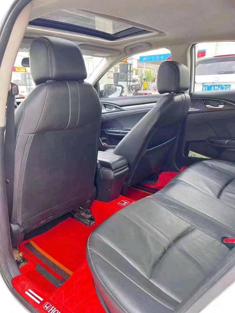 东营16年本田思域8