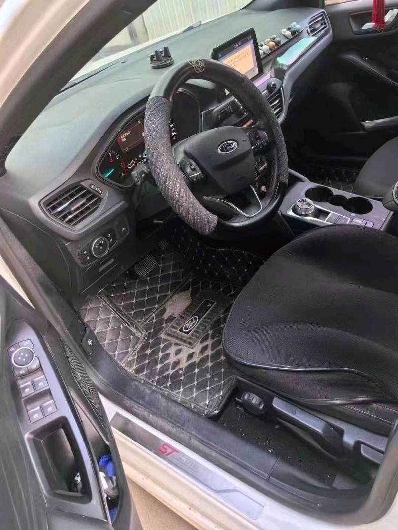 邢台20年福特福克斯8