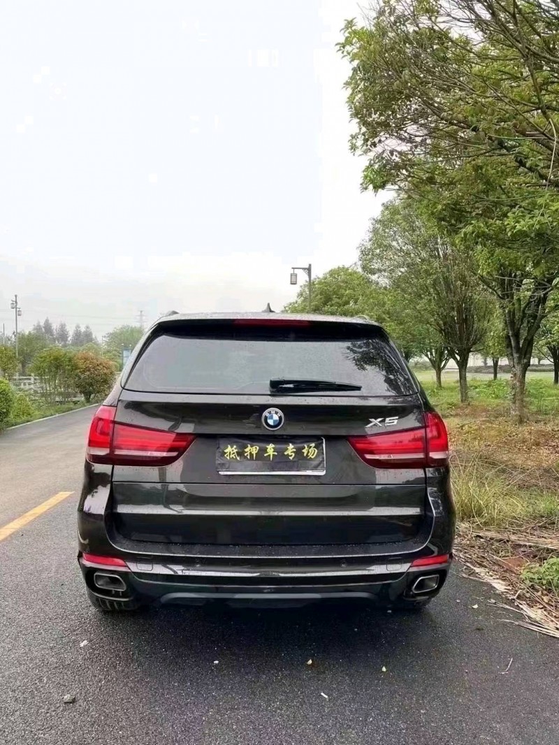 嘉興15年寶馬X56