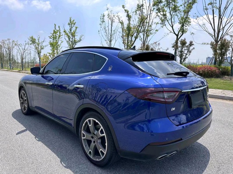 盐城20年玛莎拉蒂Levante9