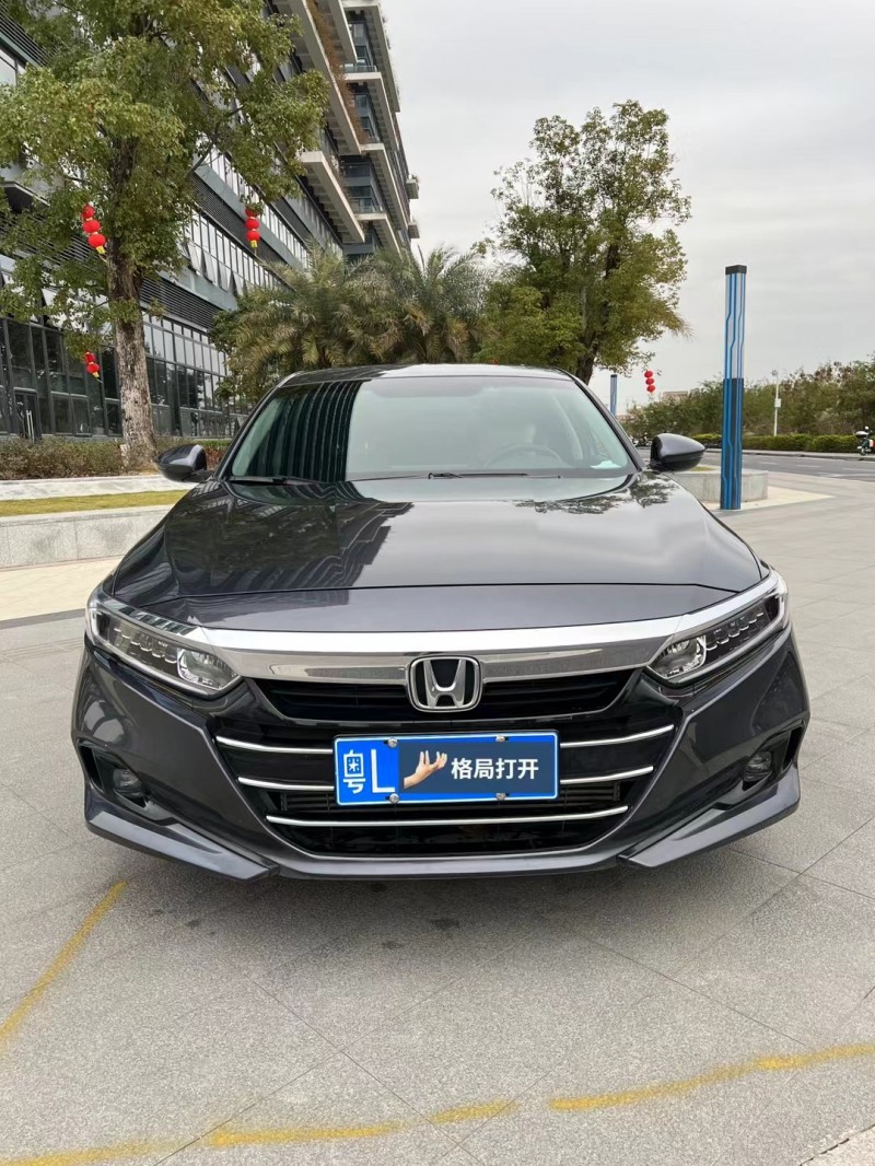 东莞22年本田雅阁1