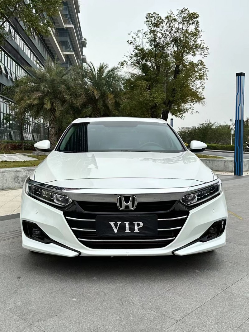 东莞22年本田雅阁1