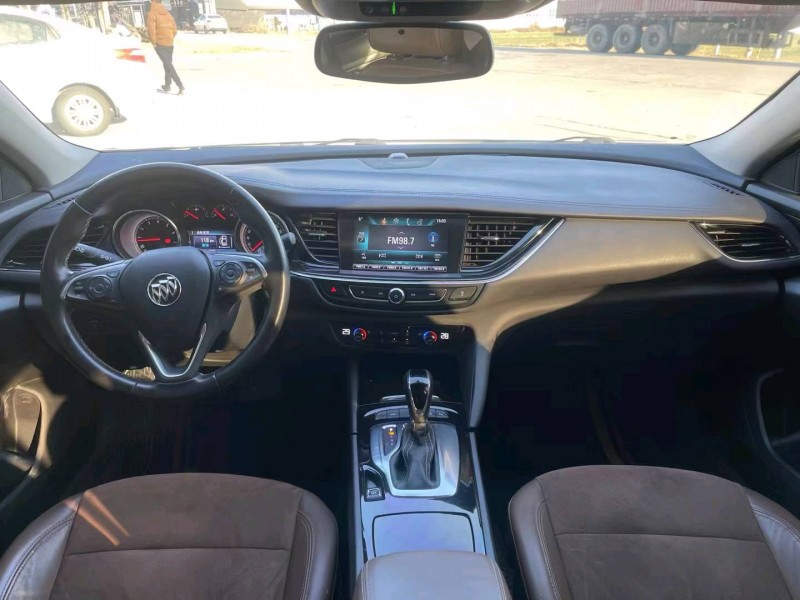 徐州19年别克君威5