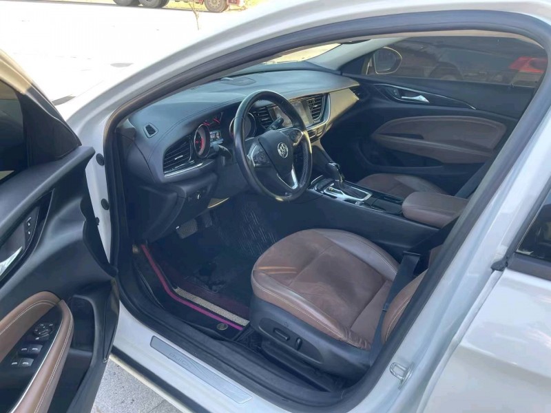 徐州19年别克君威6