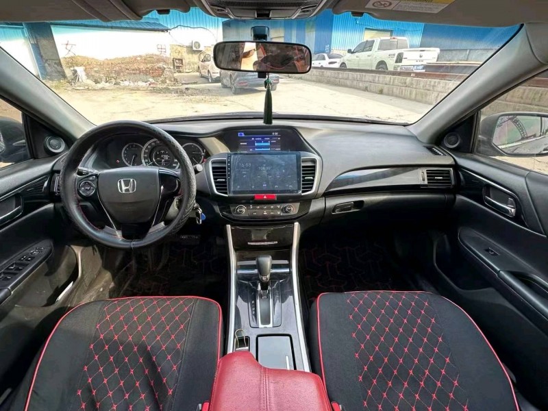 郑州17年本田雅阁3