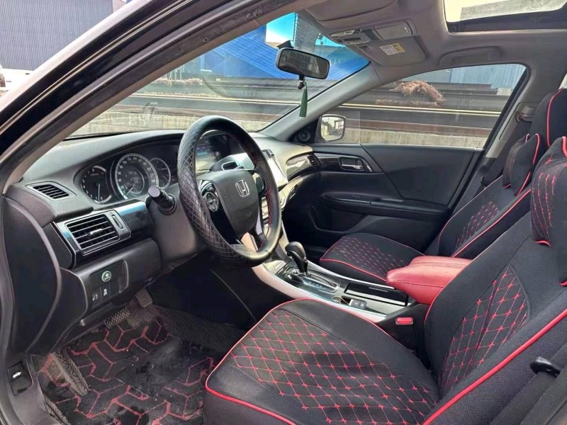 郑州17年本田雅阁4