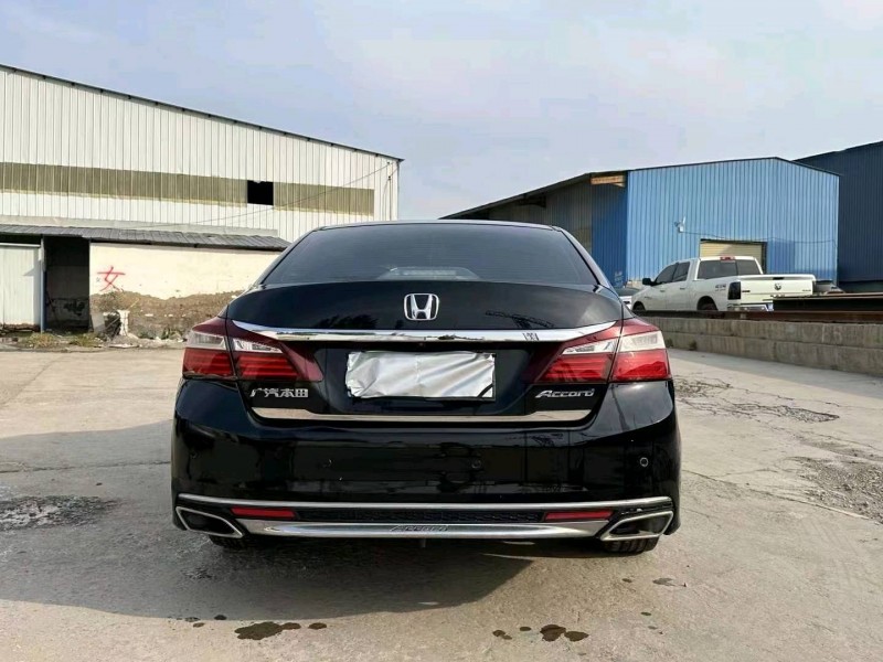 郑州17年本田雅阁8