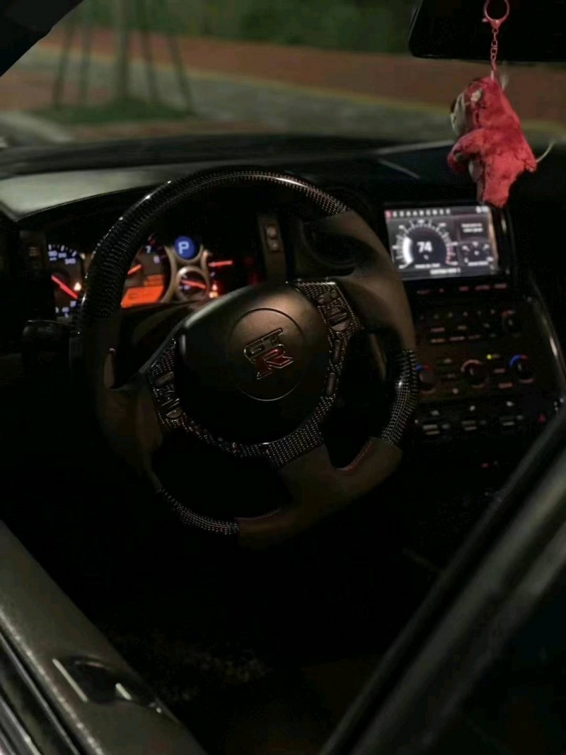 广州11年日产GT-R2