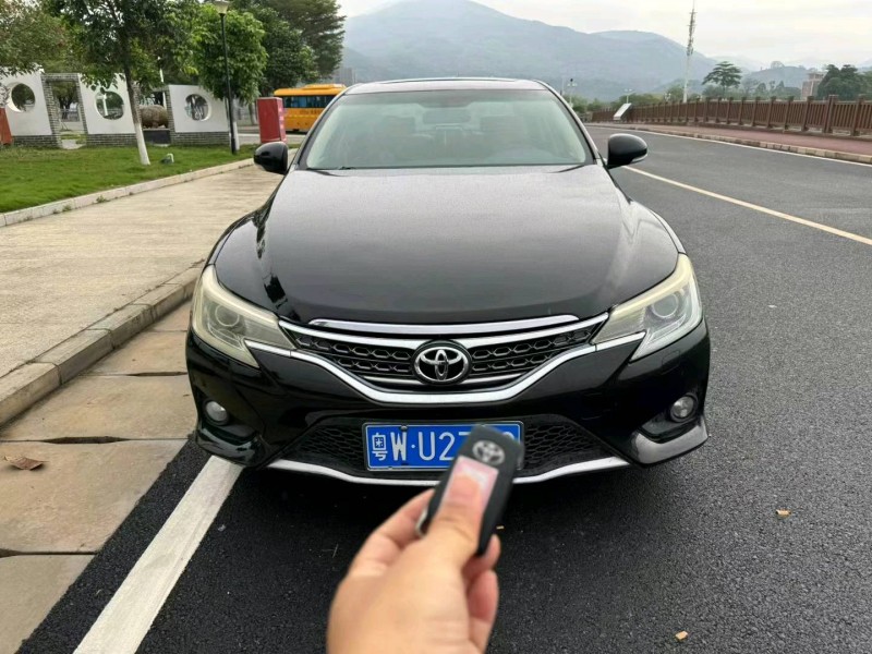 广州14年丰田锐志1