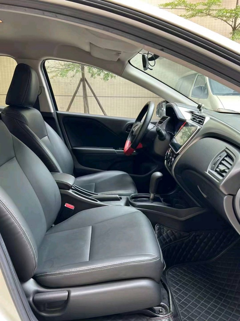 广州17年本田锋范6