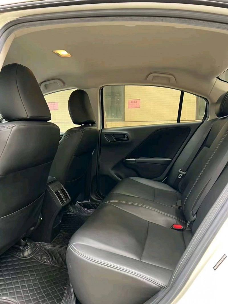 广州17年本田锋范7