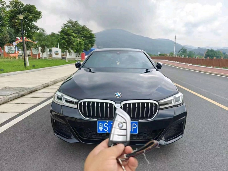 广州22年宝马5系1