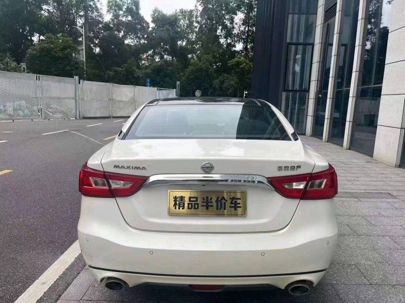 广州18年日产西玛9