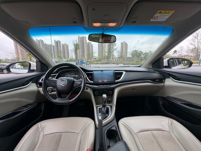 东莞17年别克英朗5