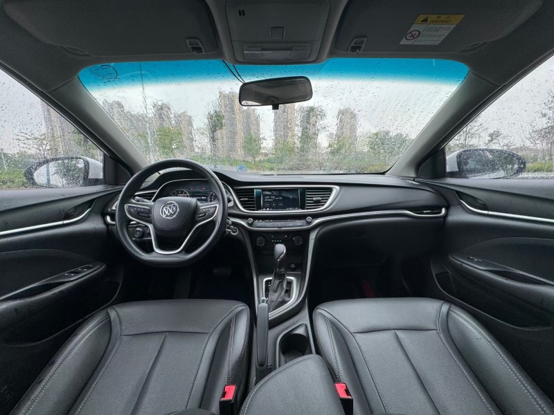 东莞21年别克英朗8