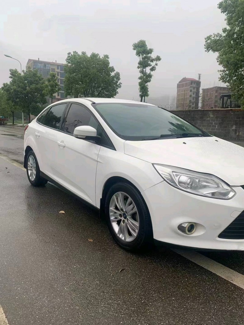 邵阳14年福特福克斯3