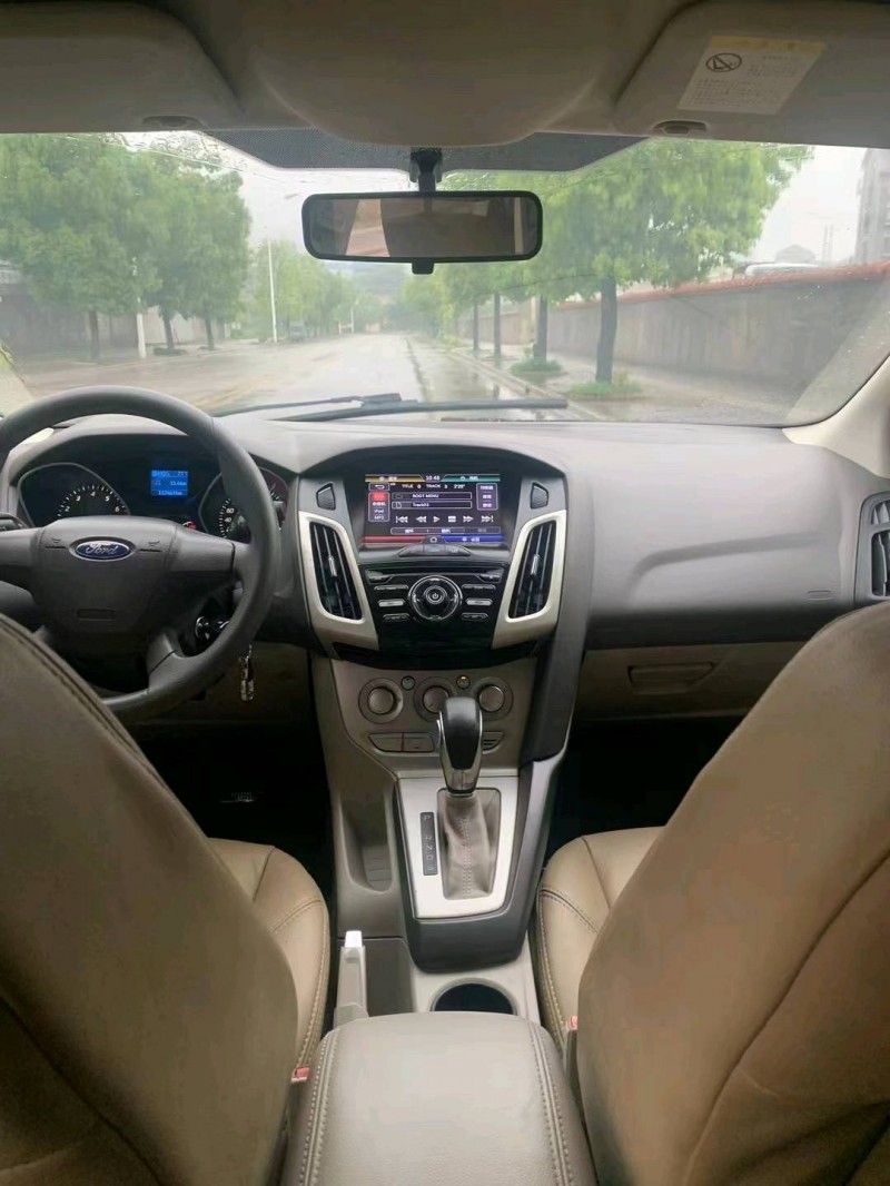 邵阳14年福特福克斯4