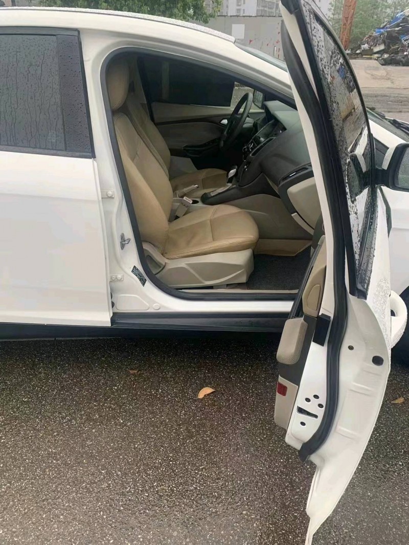 邵阳14年福特福克斯8