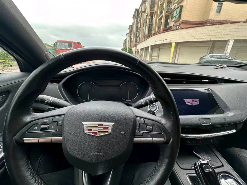 邵阳21年凯迪拉克XT49