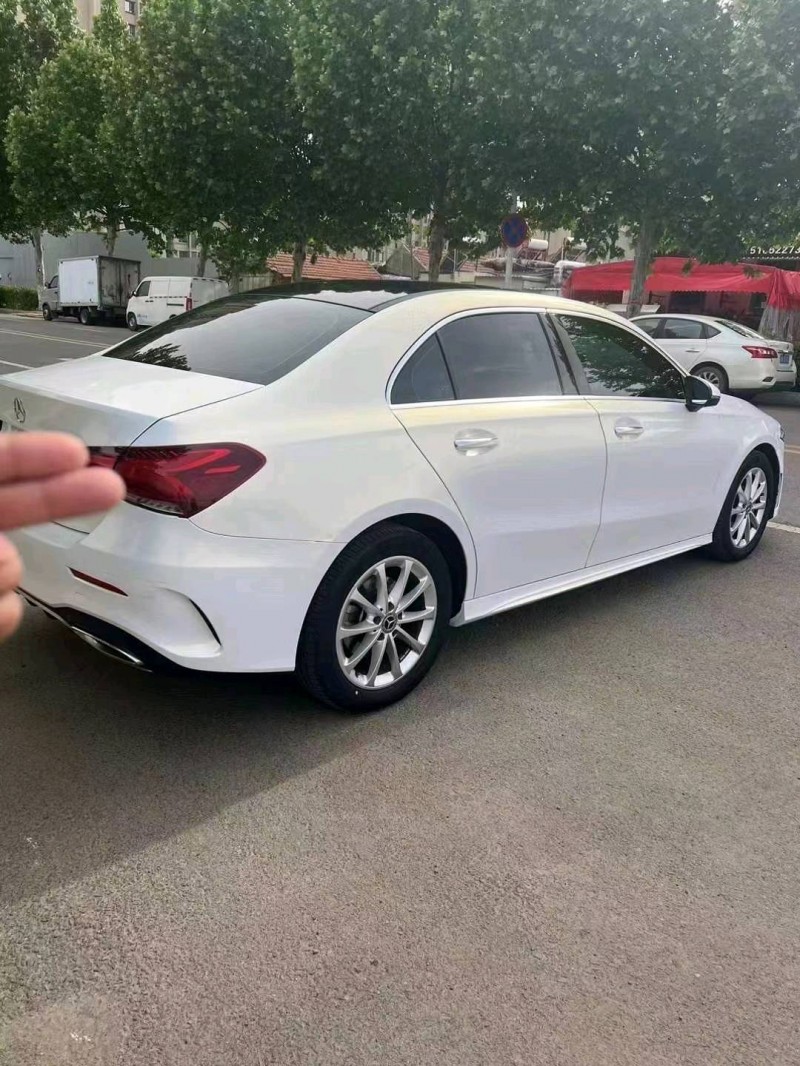 东营22年奔驰A6