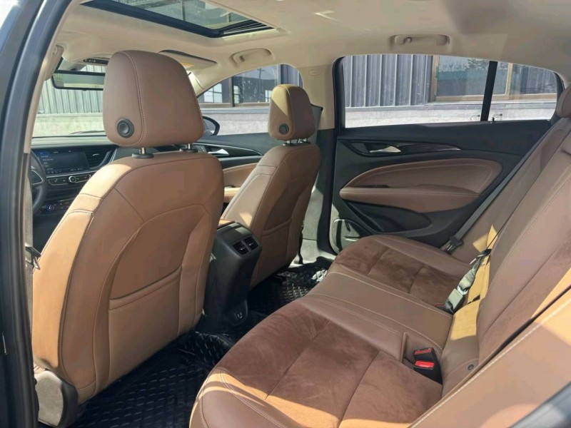 徐州22年别克君威9