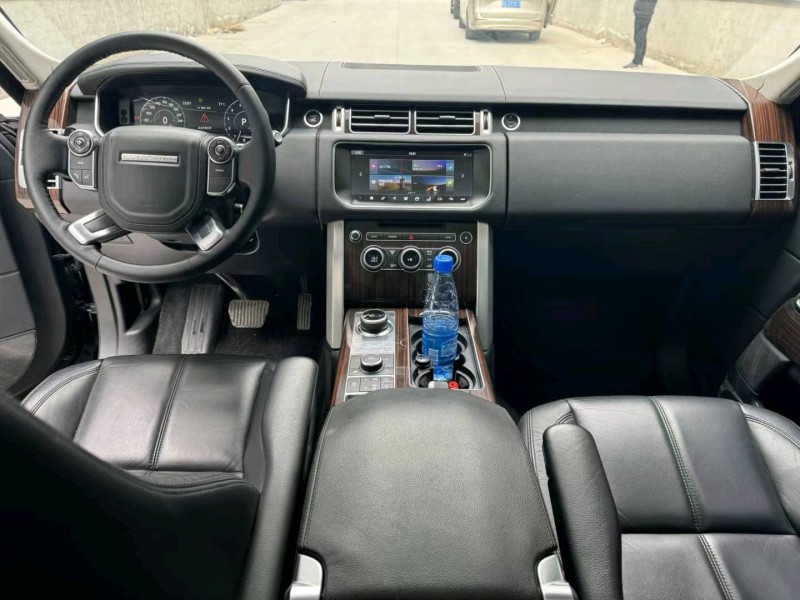 徐州19年路虎揽胜行政8