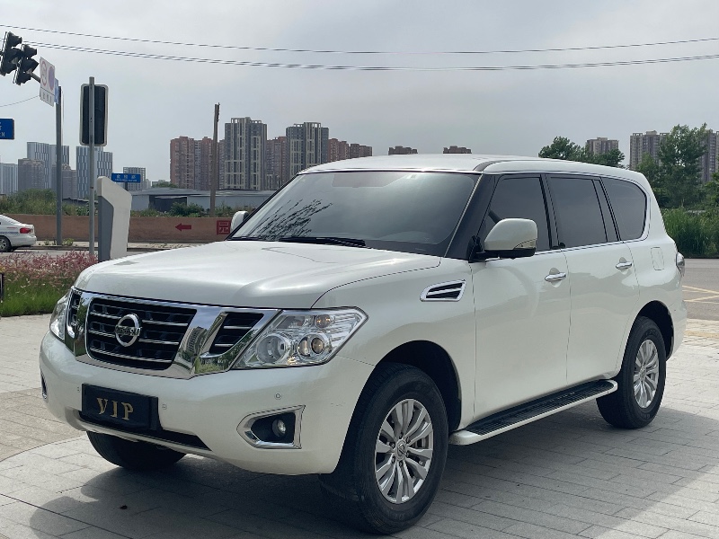 成都18年日产途乐3