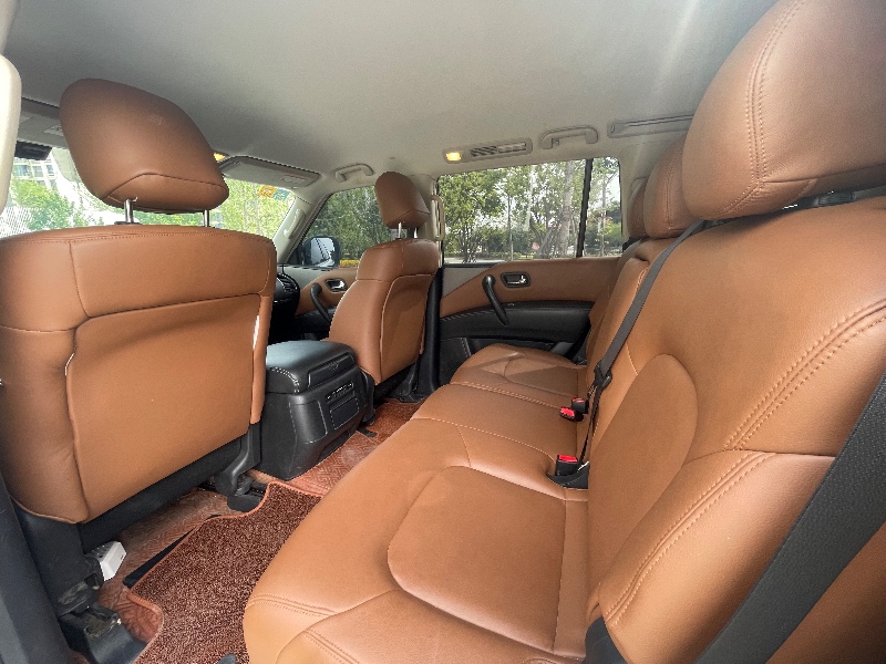 成都18年日产途乐7