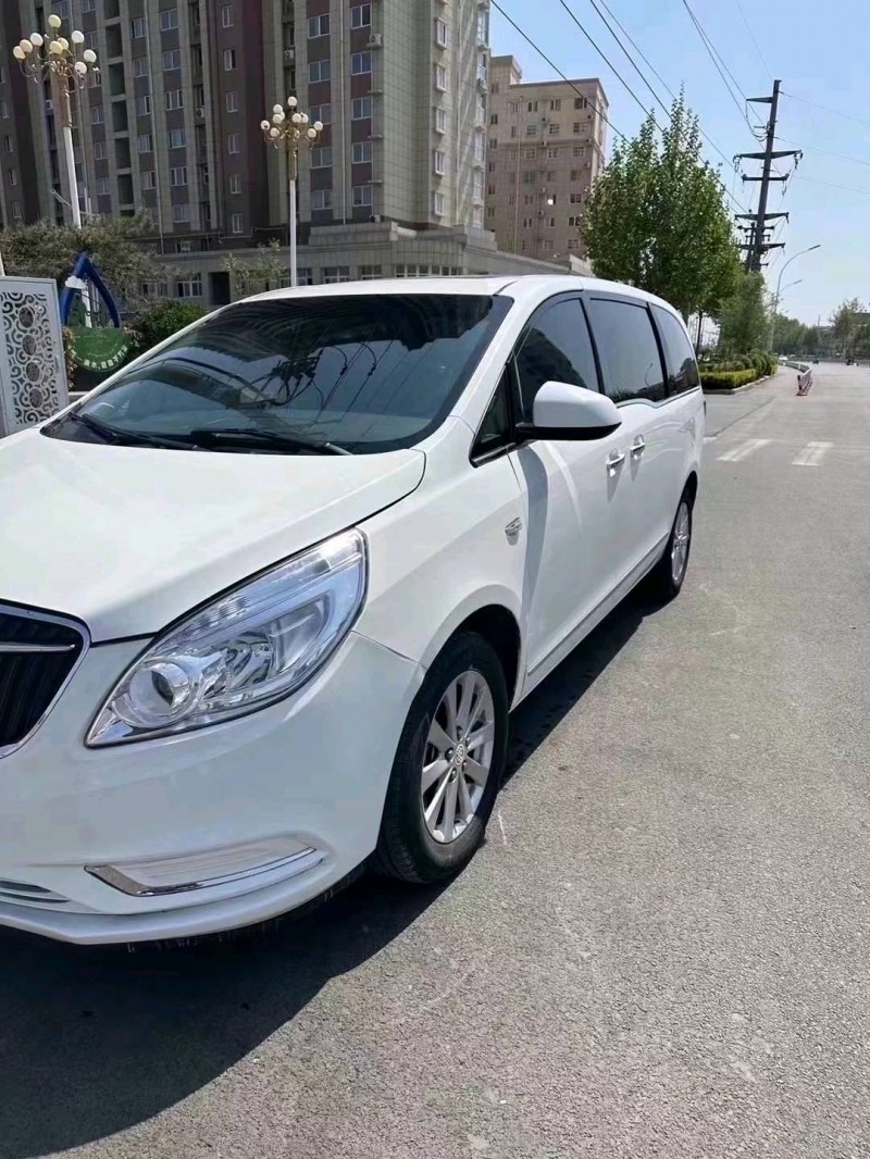 枣庄19年别克GL83