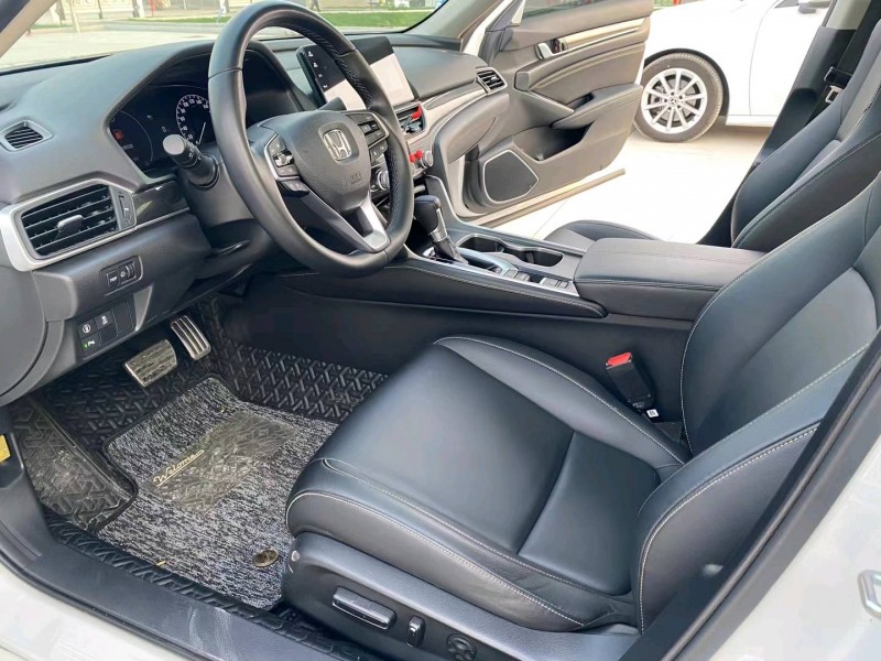 徐州22年本田雅阁3