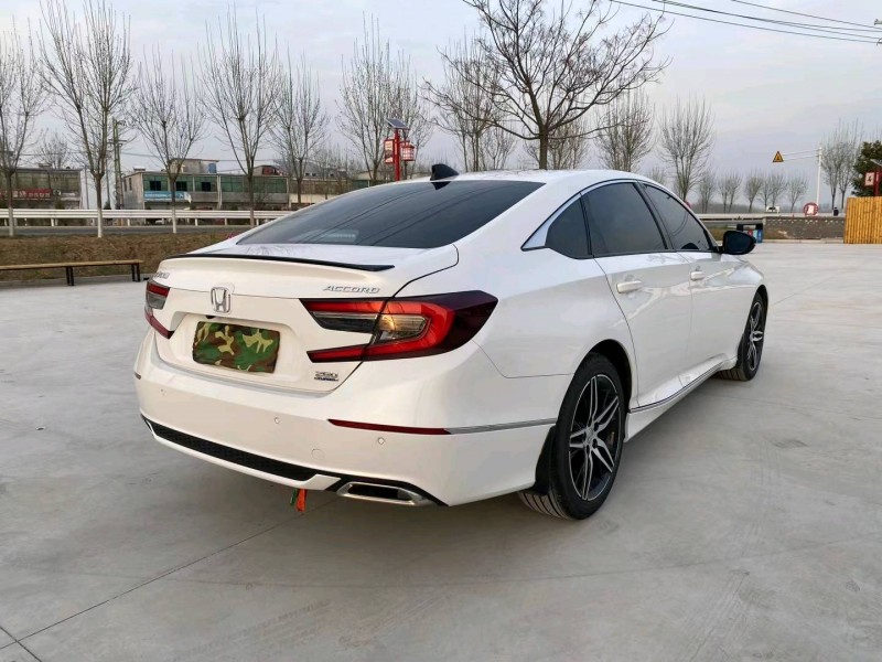 徐州22年本田雅阁8