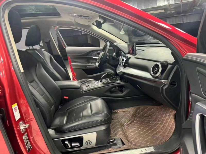 成都20年长城汽车WEY VV75