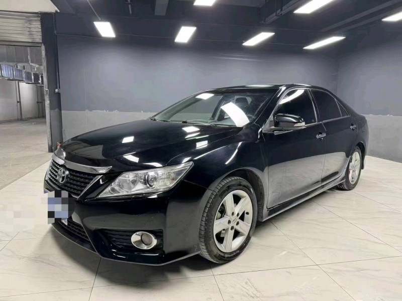 成都15年丰田凯美瑞2