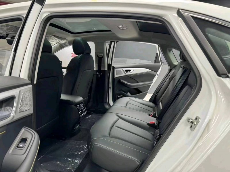 成都23年荣威i65