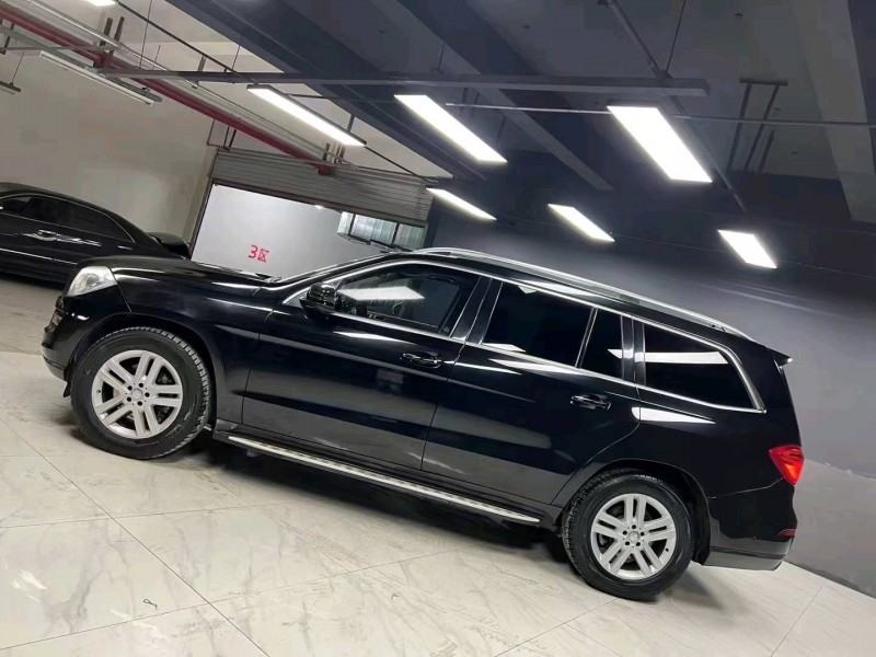 成都15年奔驰GL5