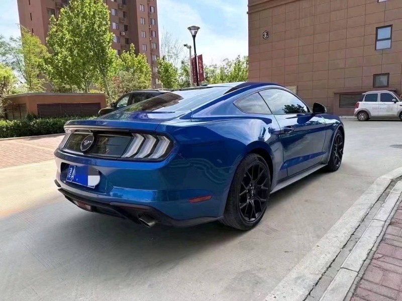 邢台18年福特野马5