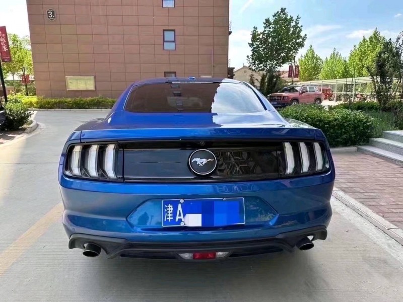 邢台18年福特野马6