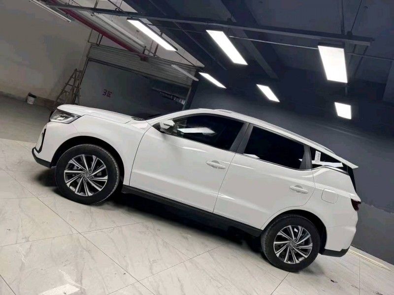 成都23年吉利远景X65