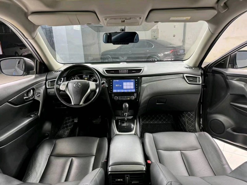 成都14年日产奇骏8