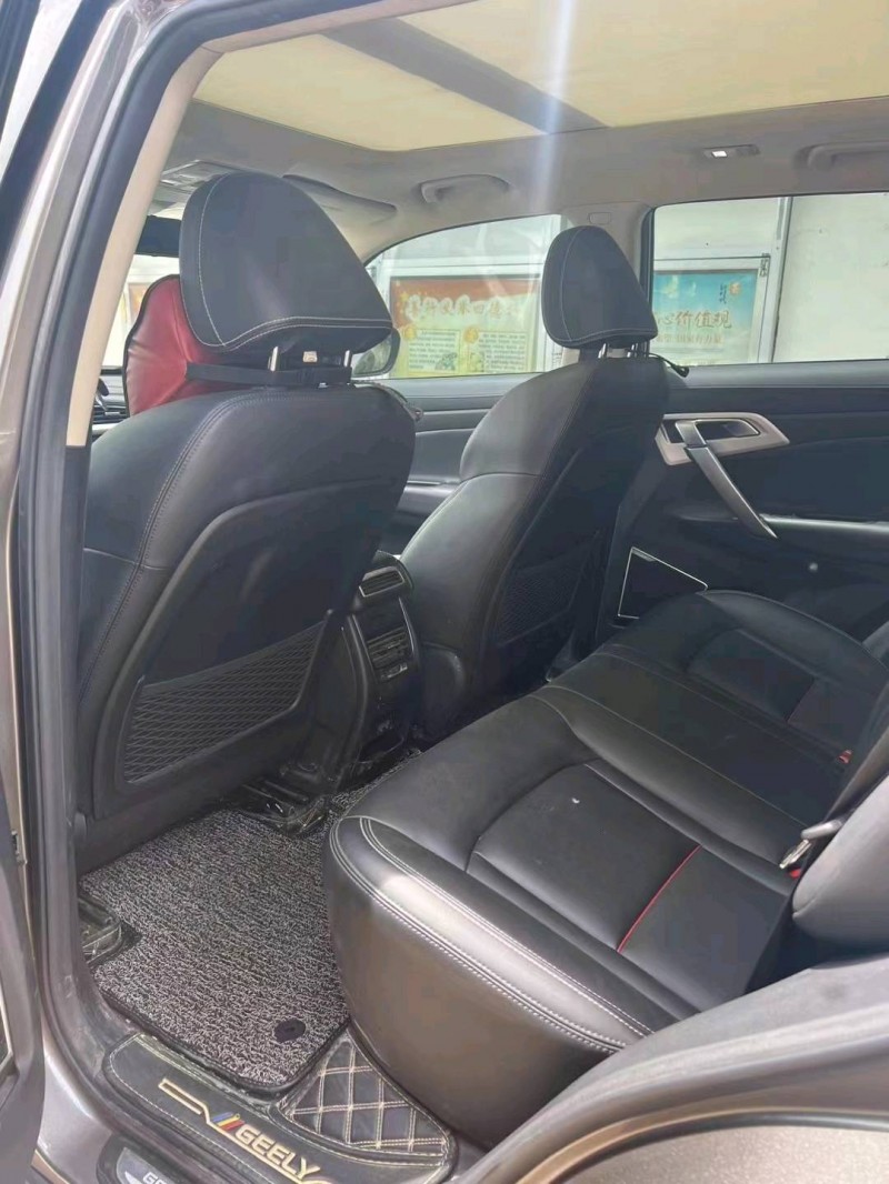 潍坊18年吉利博越4