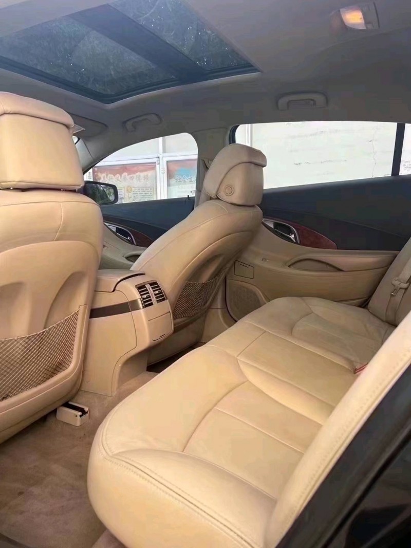 潍坊12年别克君越4