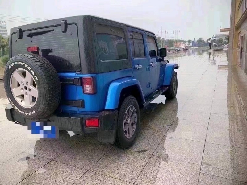 潍坊14年Jeep牧马人8