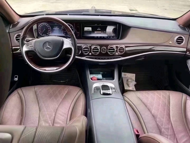 潍坊17年奔驰迈巴赫S级4