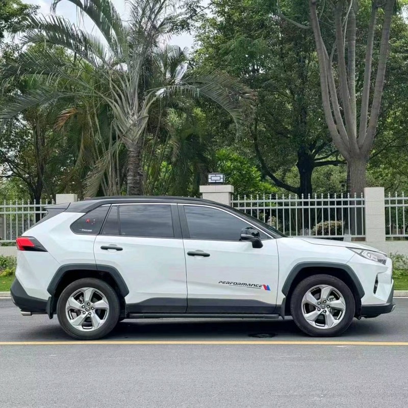 广州21年丰田RAV4荣放7
