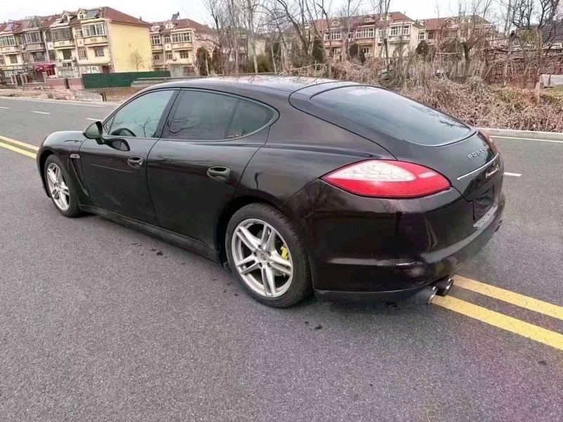 淄博11年保时捷帕拉梅拉9