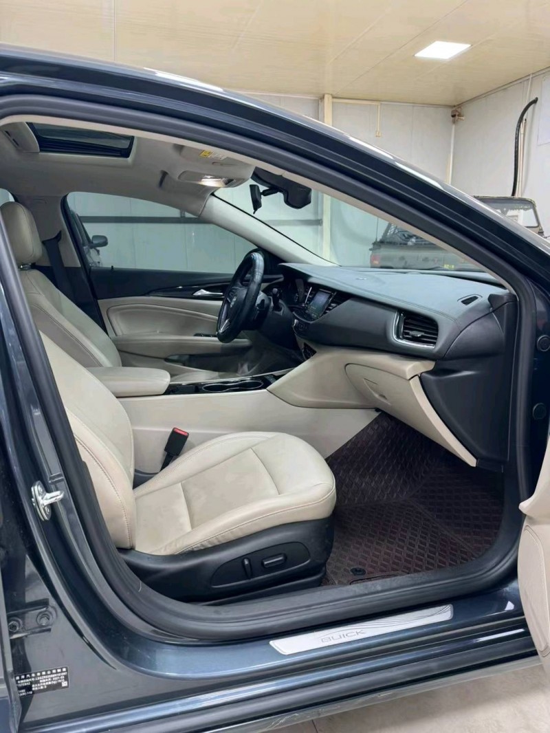 廊坊21年别克君威8